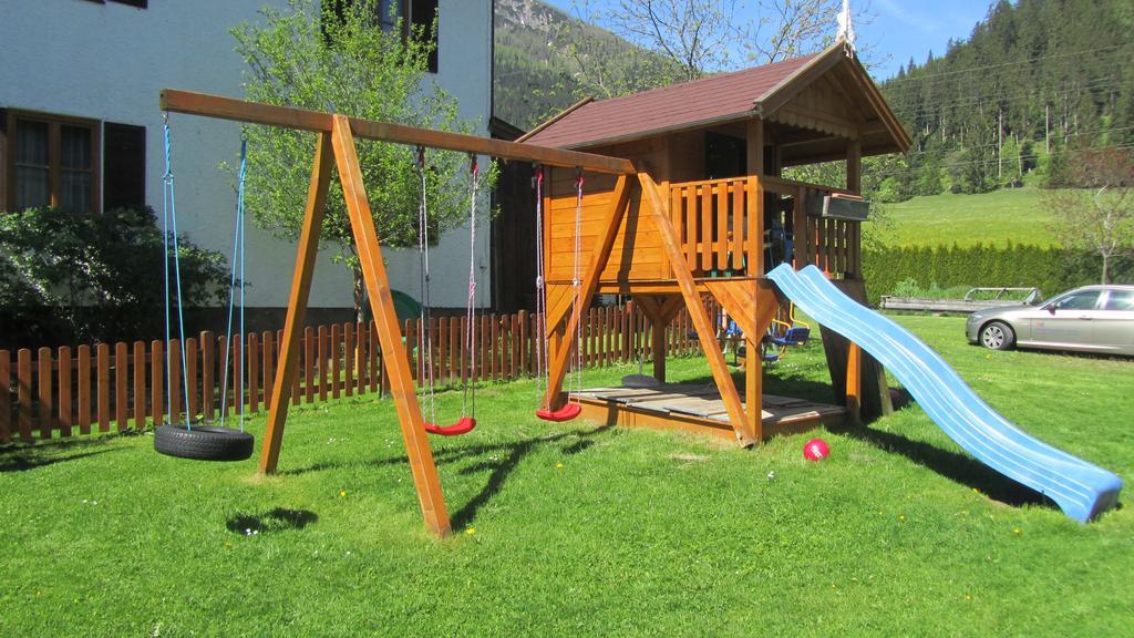 Large Cozy Apartment Grubweg 130 Qm Sankt Martin am Tennengebirge Exterior foto
